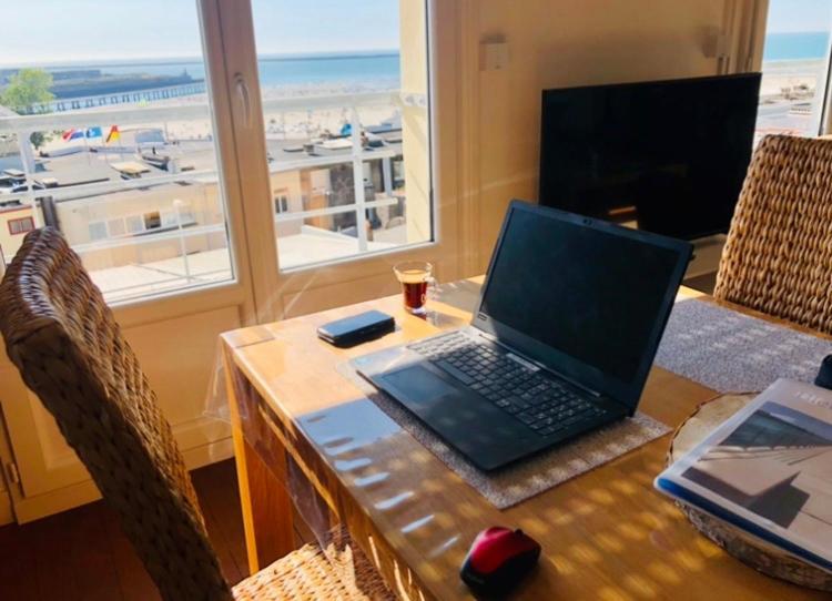 Bellevue -Appartement De Charme - Vue Imprenable Sur La Mer - Face A Nausicaa Булонь-сюр-Мер Екстер'єр фото